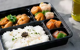  昼食・休憩